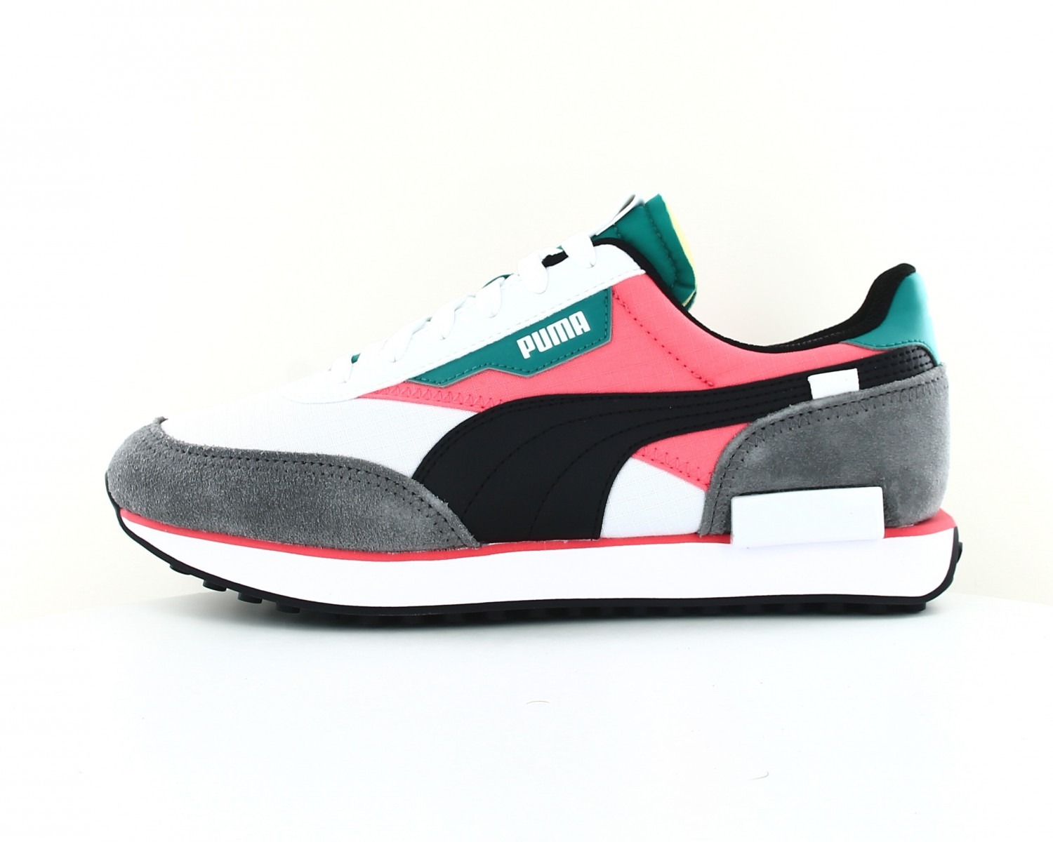 حب حار Puma Future rider play on Blanc noir gris vert rose pêche 371149_31 حب حار حب حار Puma Future rider play on Blanc noir gris vert rose pêche 371149_31 حب حار